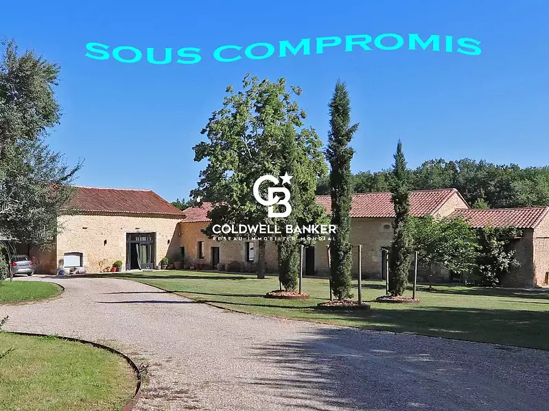 Maison, 291 m²