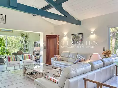 Maison, 250 m²