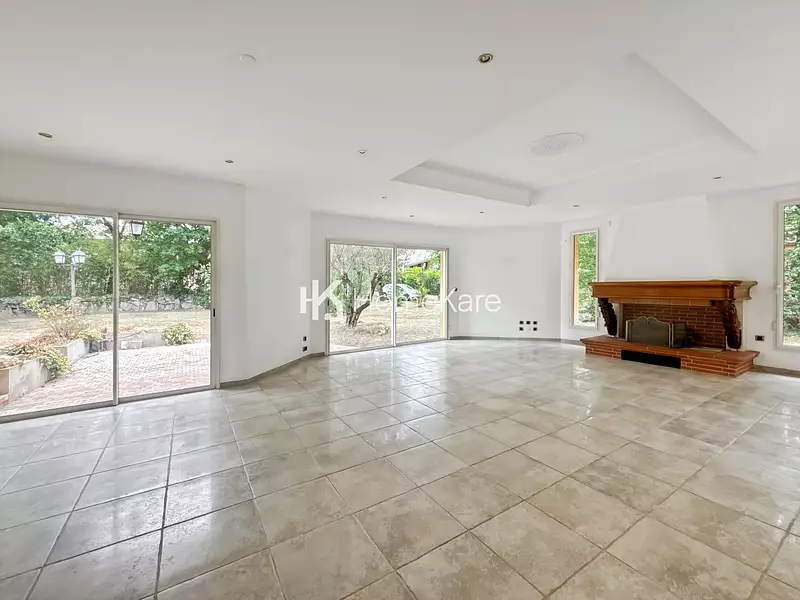 Maison, 195 m²