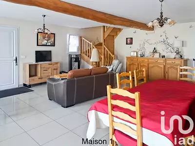 Maison, 266 m²
