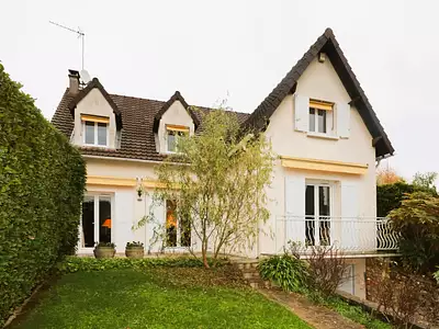 Maison, 167 m²