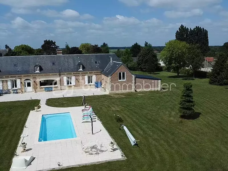 Maison, 380 m²