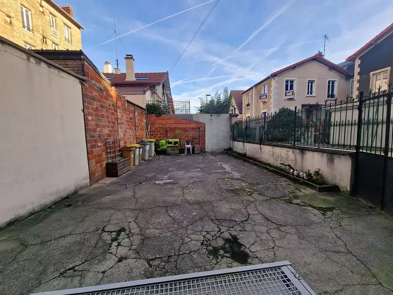 Divers, 60 m²