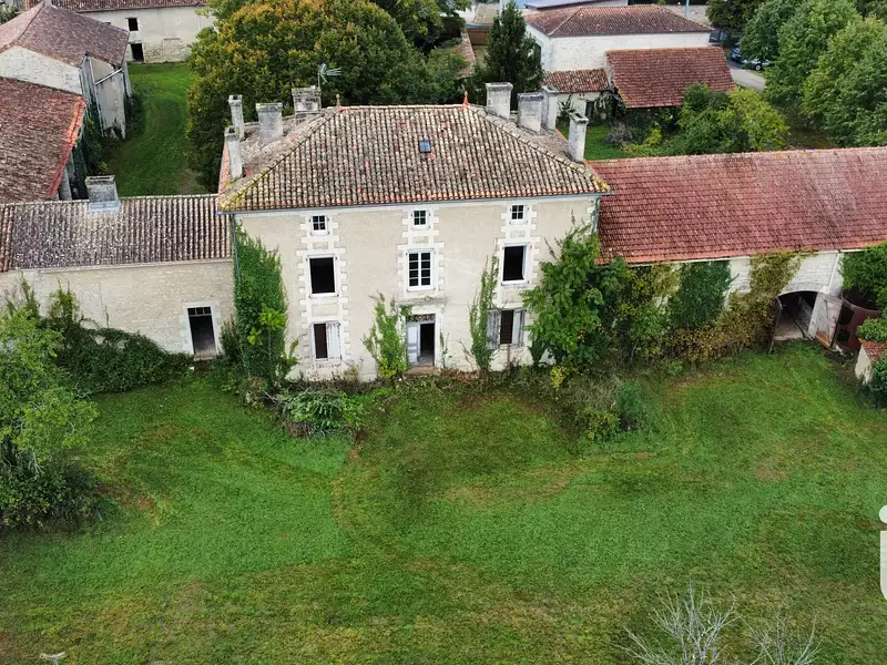 Maison, 390 m²
