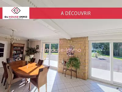 Maison, 225 m²