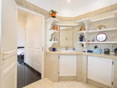 Maison, 390 m²