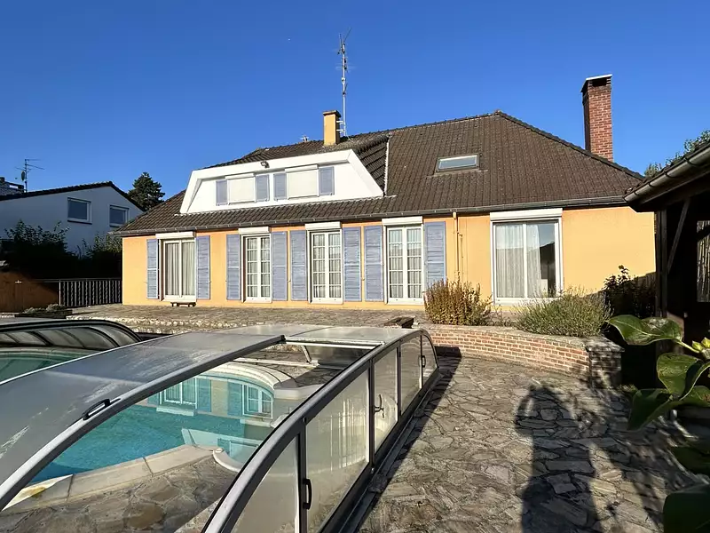 Maison, 226 m²