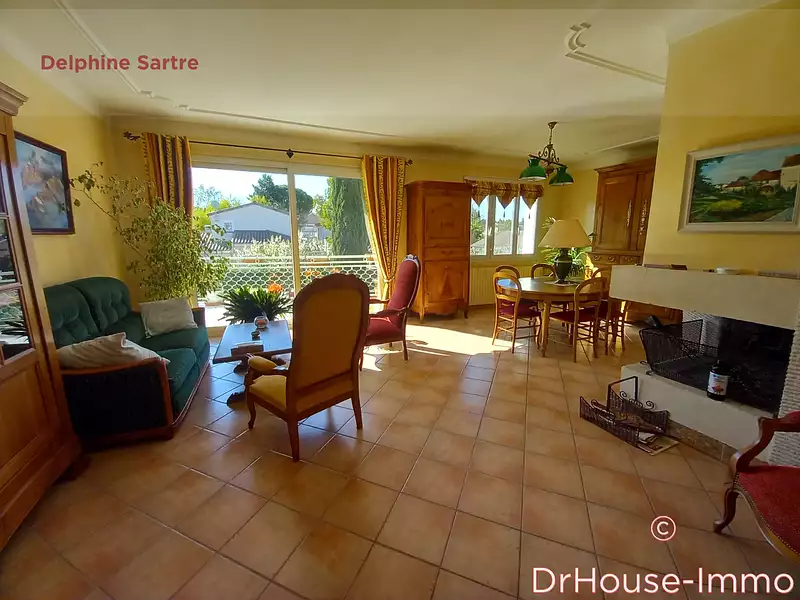 Maison, 216 m²