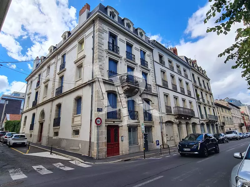 Appartement, 158,57 m²