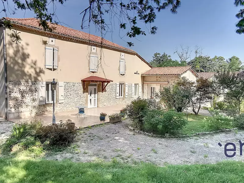 Maison, 213 m²