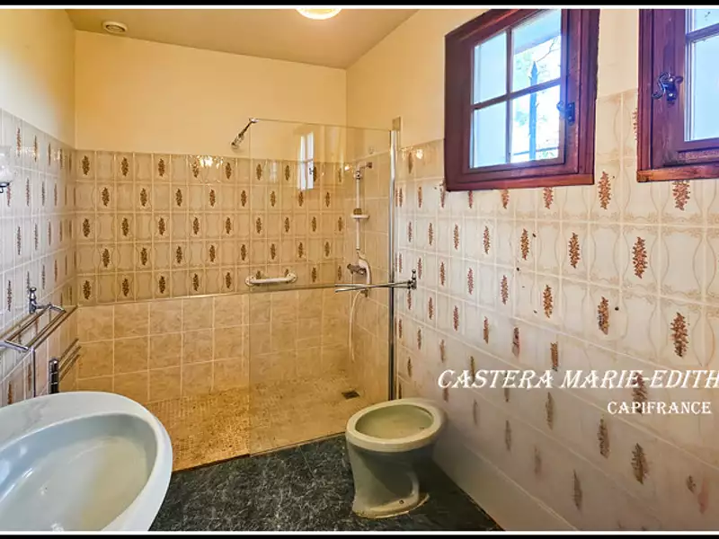 Maison, 165 m²