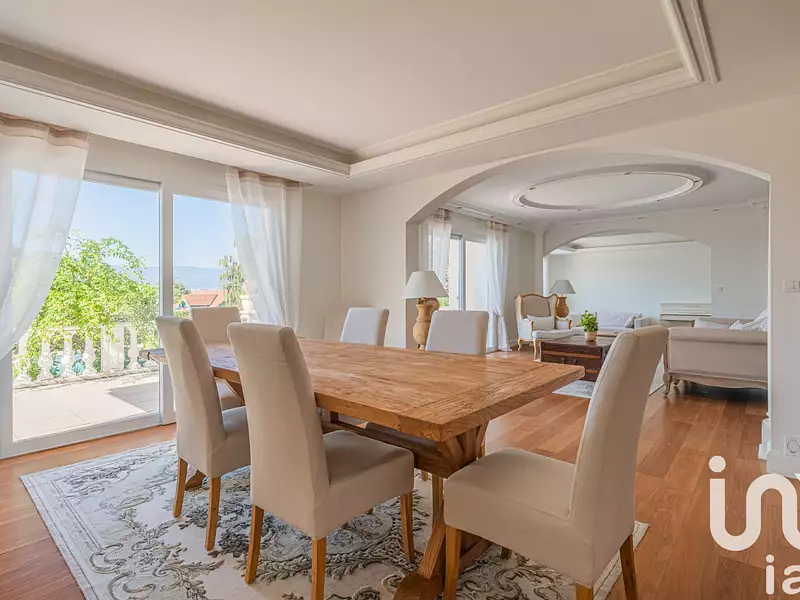Maison, 300 m²