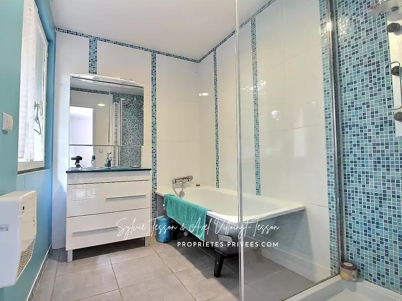 Maison, 190 m²