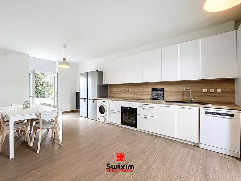 Maison, 210 m²