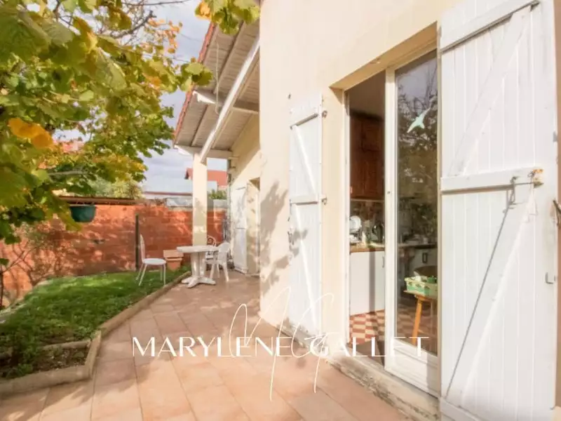 Maison, 96 m²