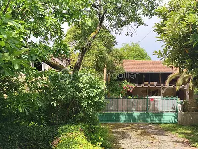 Maison, 225 m²