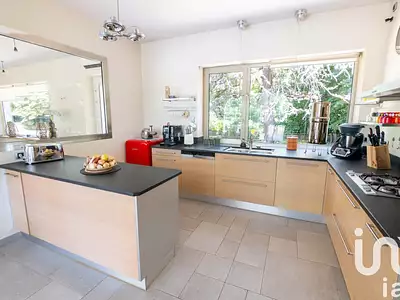 Maison, 405 m²