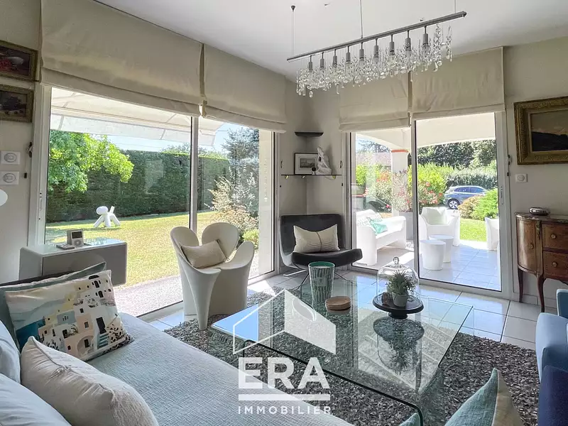 Maison, 260 m²
