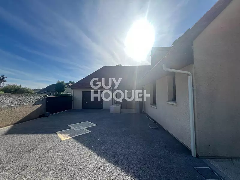 Maison, 195 m²