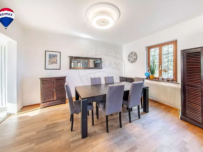 Maison, 168 m²
