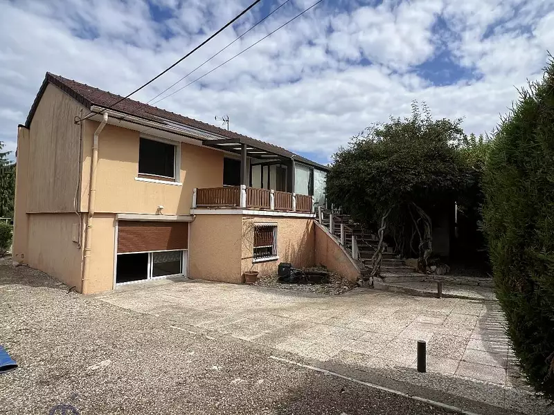 Maison, 168 m²
