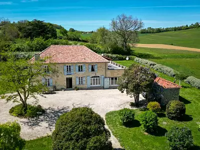 Maison, 330 m²