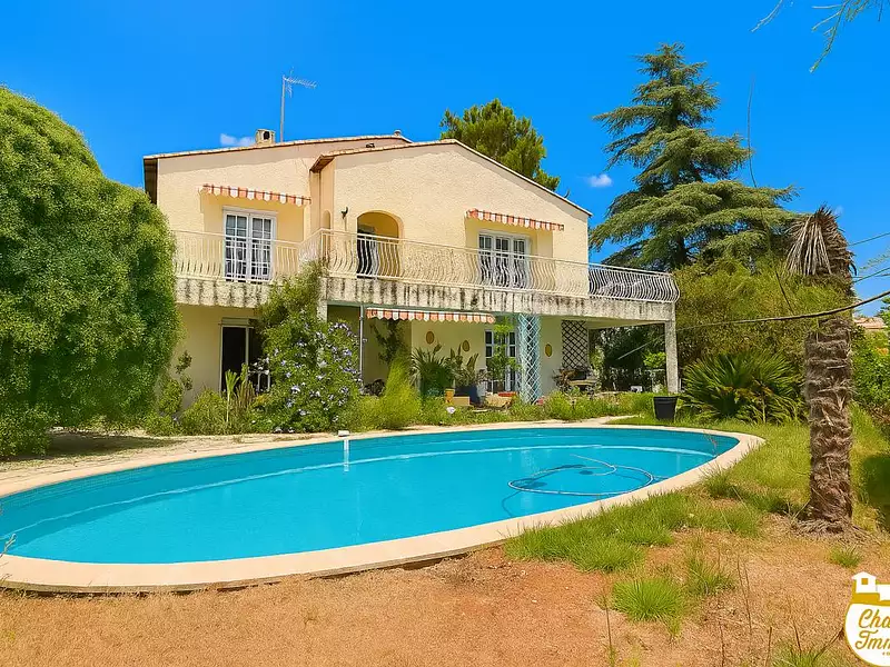 Maison, 180 m²