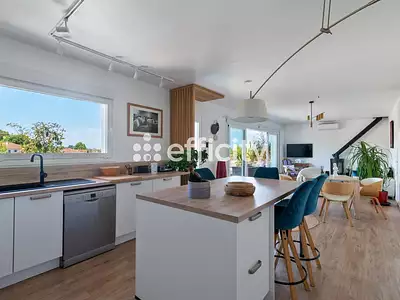 Maison, 145 m²