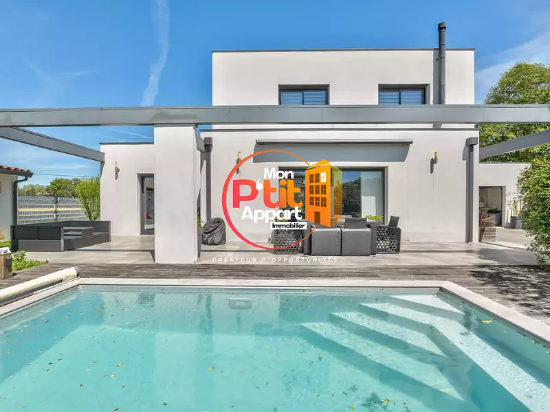 Maison, 155 m²
