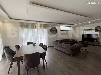 Maison, 155 m²