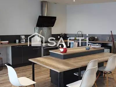Maison, 316 m²