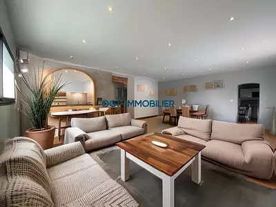 Maison, 214 m²