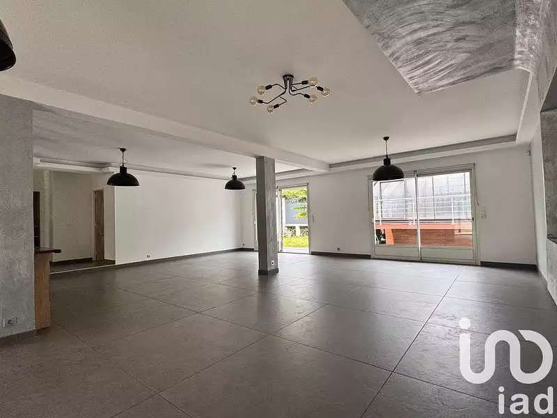 Maison, 307 m²