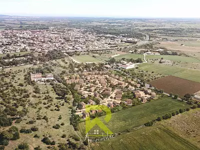 Terrain, 247 m²