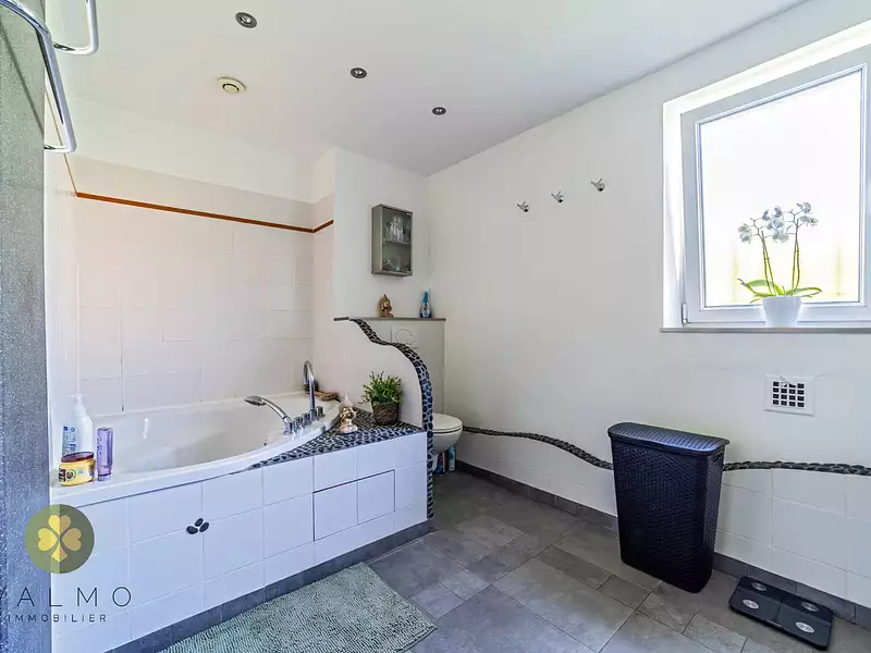 Maison, 185 m²