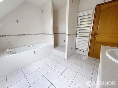 Maison, 220 m²