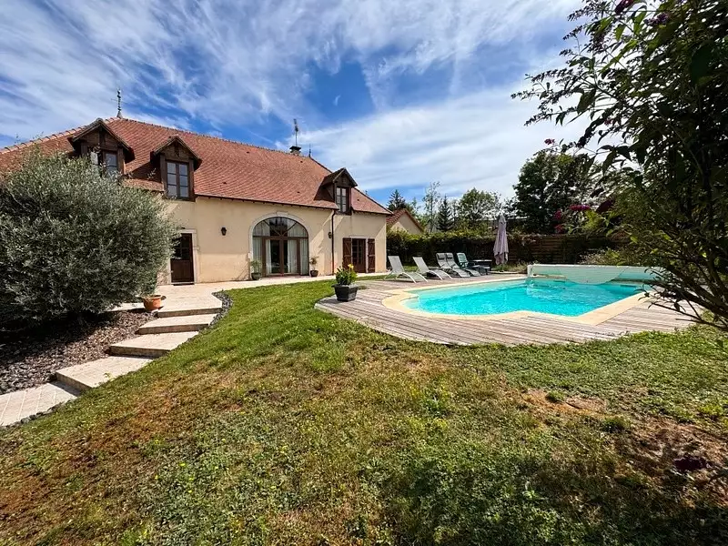 Maison, 270 m²