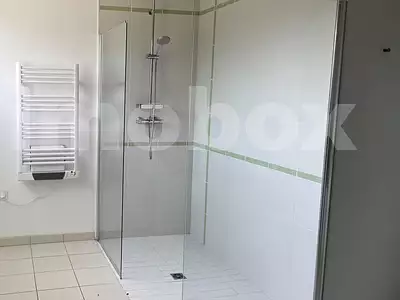 Maison, 240 m²