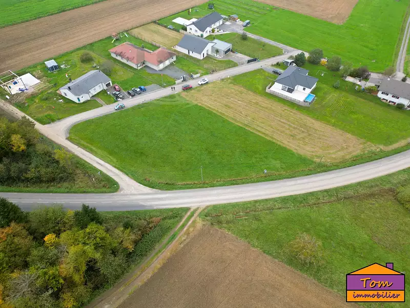 Terrain, 1 173 m²