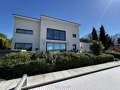 Maison, 166 m²