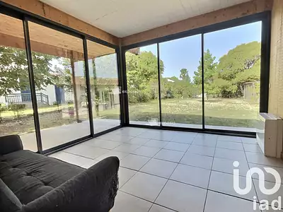 Maison, 216 m²