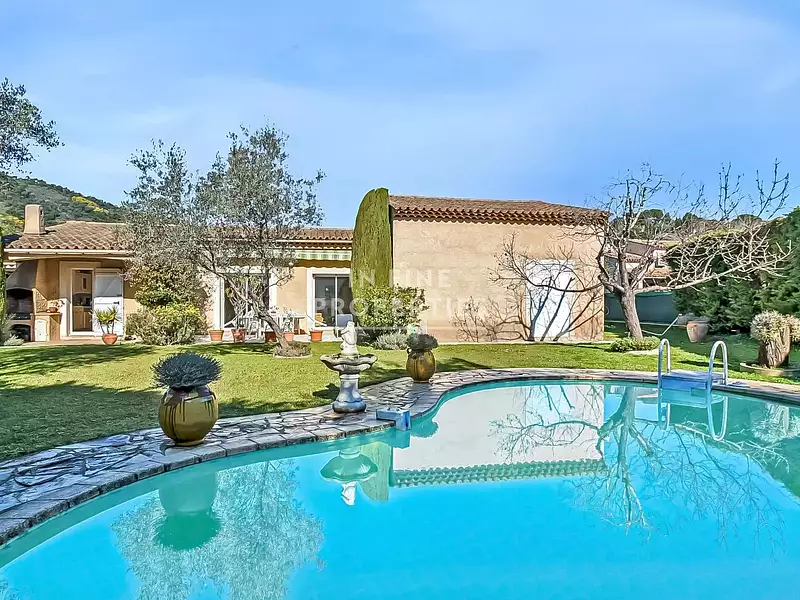 Maison, 161 m²