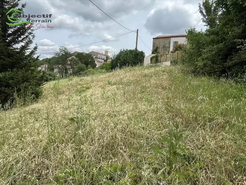 Terrain, 1 092 m²