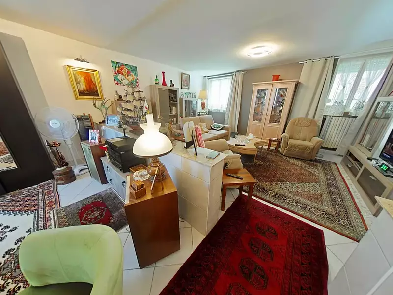 Maison, 180 m²