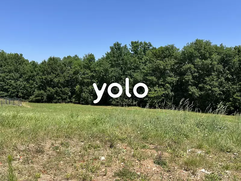 Terrain, 823 m²