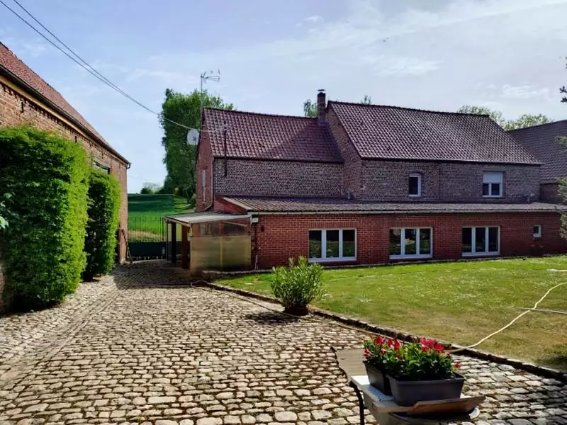Maison, 180 m²