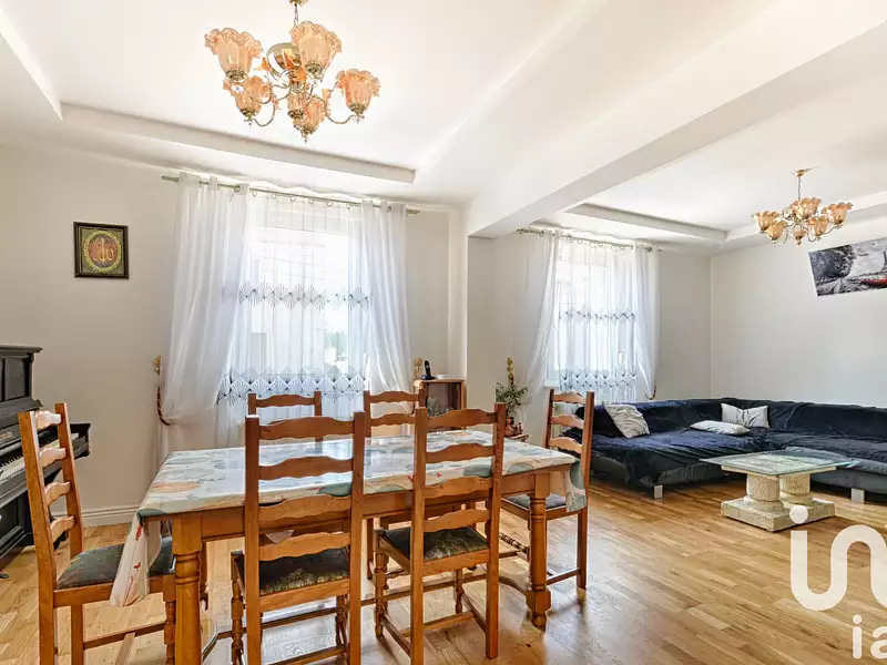 Maison, 148 m²