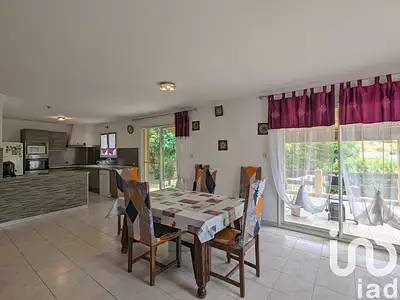Maison, 111 m²