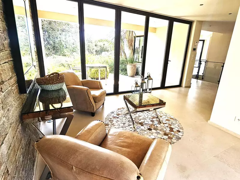 Maison, 608 m²