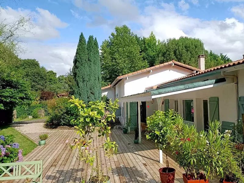 Maison, 210 m²
